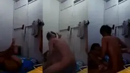 Malem Minggu, Kontolku Ngerobek Perawan Pacar Sampe Muncrat
