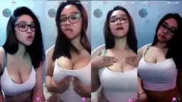 Marsha Remas-remas Tetek Sambil Ngos-ngosan Panas.