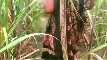 Ibu Tiri Dan Anak Tiri Main Di Luar Rumah Desa, Panas Banget