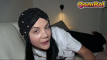 Ngentot Seru Bareng Mbak Tiriku Jilbab Turki, Elnaz
