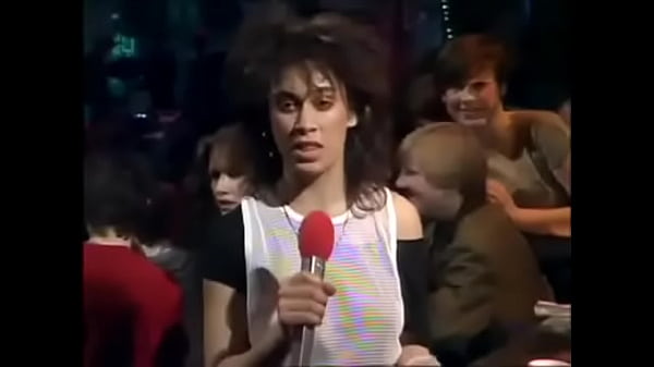 Tonton Eurythmics Live 1983, Goyang Panas Bikin Basah!