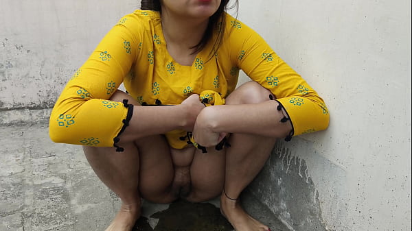 Ngentot Di Luar Sambil Pipis, Gaji Gede Gue Kasih Semua, Video Xxx Hindi Kotor Ngomong Mesum