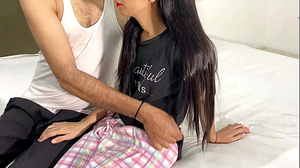 Desi Gadis Desa, Memek Sempit Kontol Gede Om-om, Video Panas Cewek Desa.
