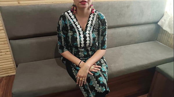 Jija Ji Ketagihan Ngintip Tubuh Seksi Saali, Langsung Ngentot Memek Dan Bontotnya Pakai Suara Hindi Yang Bikin Makin Horny.