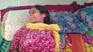 Desi Bhabhi Digebas Tetangga Sampai Meringis, Kontol Keras Masuk Dalem
