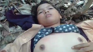 Anak Sekolah Pramuka Lagi Main Di Kebun, Rok Pendeknya Terbuka, Bikin Makin Liar.