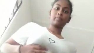Tamil Cewek Bugil Sambil Mainin Memek Basah