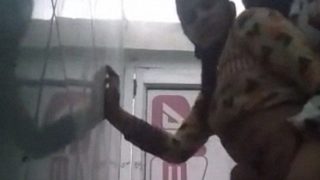 Video Mesum Pasangan India Ngentot Di Kamar Mandi