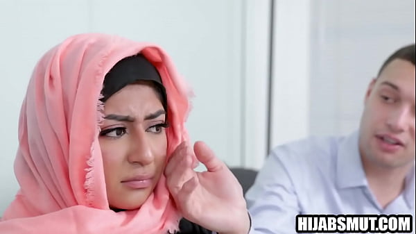 Gadis Hijab Terpaksa Digarap Bule Amerika Sampai Meraung