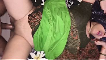Desi Kakak Tiri Digebukin Sama Adik Tiri Pas Di Rumah Doang, Full Film, Suara Hindi.