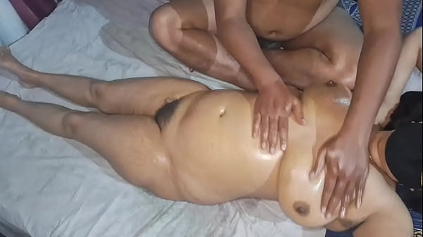 Bhabhi India Montok Bugil Total Dipijit Gaya Hot.