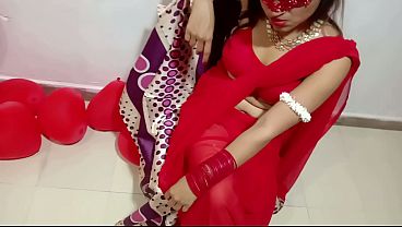 Istri Baru Nikah, Pake Sari Merah, Lagi Rayain Valentine Sama Suami Desi, Crot Di Dalem – Video Xxx Hindi Paling Mantap