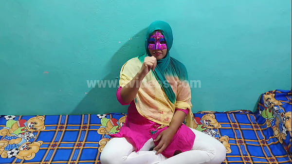 Jangan Kasih Tahu Jijik Tentang Aku, Suara Puja Lagi Digenjot Dalam Bahasa Hindi.