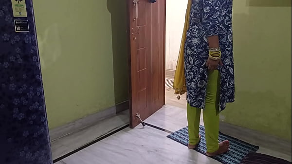 Bapak Mertua India Ngewe Menantunya Pake Alasan Sakit, Bikin Meringis Keenakan!