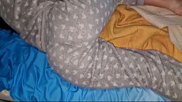 Kakak Ipar Tidur Di Ranjangku, Kubangunin Dengan Ngewe Panas, Sampai Bokongnya Penuh Air Mani Tanpa Kondom.