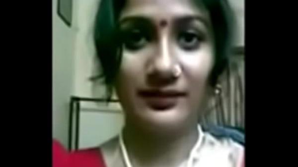 Desi Istri Bengali Montok Dengan Susu Gede Banget