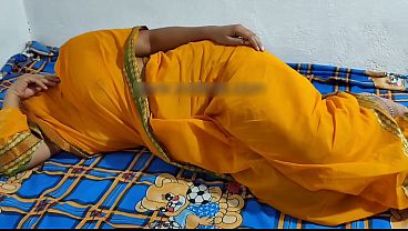 Bundelkhandi Mertua Betina Ngentot Puas Dengan Menantu, Minta Digilas Sampai Puas.