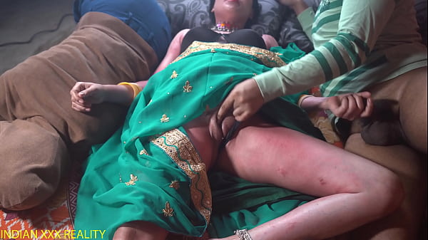 Gila! Bokep India Ngentot Mama Tiri Sama Anak Tiri Di Hindi, Hot Banget!