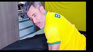Orang Arab Datang Ke Brasil Dan Mengocok Pantat Mulus Si Brasileiro Ganteng (cuplikan)