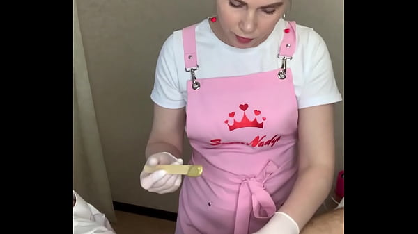 Cara Rusia Paling Hot, Si Ratu Cukur Sugarnadya Tunjukin Gimana Caranya Wax Kontol Biar Mulus Kayak Bikini Super Dalam