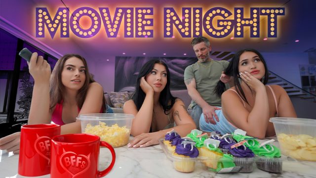 Teman Cewek Terbaik, Nonton Film Malem-malem, Pasti Ada Aksi Panas Yang Bikin Makin Erat.