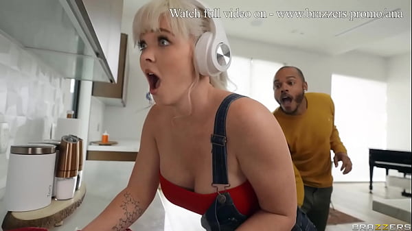 Tonton Penuh Aksi Anal Seru Kay Carter & Delilah Day Di Brazzers, Streaming Hot Dari Www.brazzers.promo/ana
