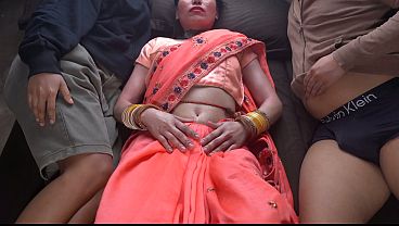 Xxx Bokep India Sendiri: Ibu Tiri Dan Anak Tiri Mesum Di Ranjang, Ngewe Hot Desi