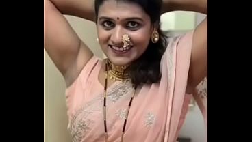 Wanita India Seksi Pamer Ketiak Basah Bikin Ngeloyor