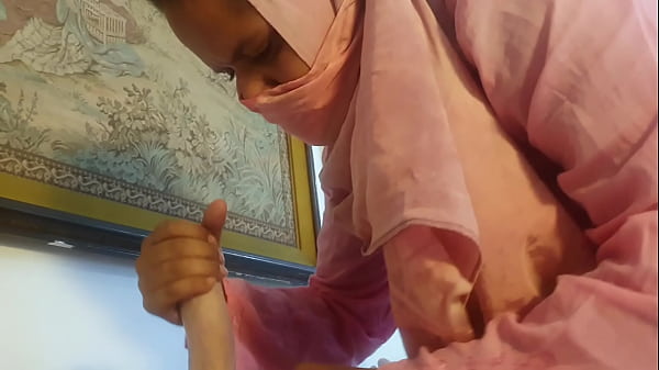 देसी लड़की की अंतरजातीय मालिश: गरमाहट और स्पर्श की नई रात