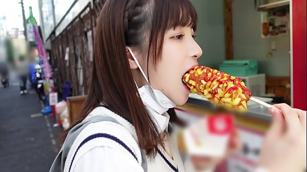 Hama撮り！はみ出る陰毛がムラムラさせる未処理ナチュラルまんこjk、モチスベ美肌が眩しい！韓国好きなイマドキ女と韓流デート、ズンズン奥まで届くピストンで頭真っ白寸前